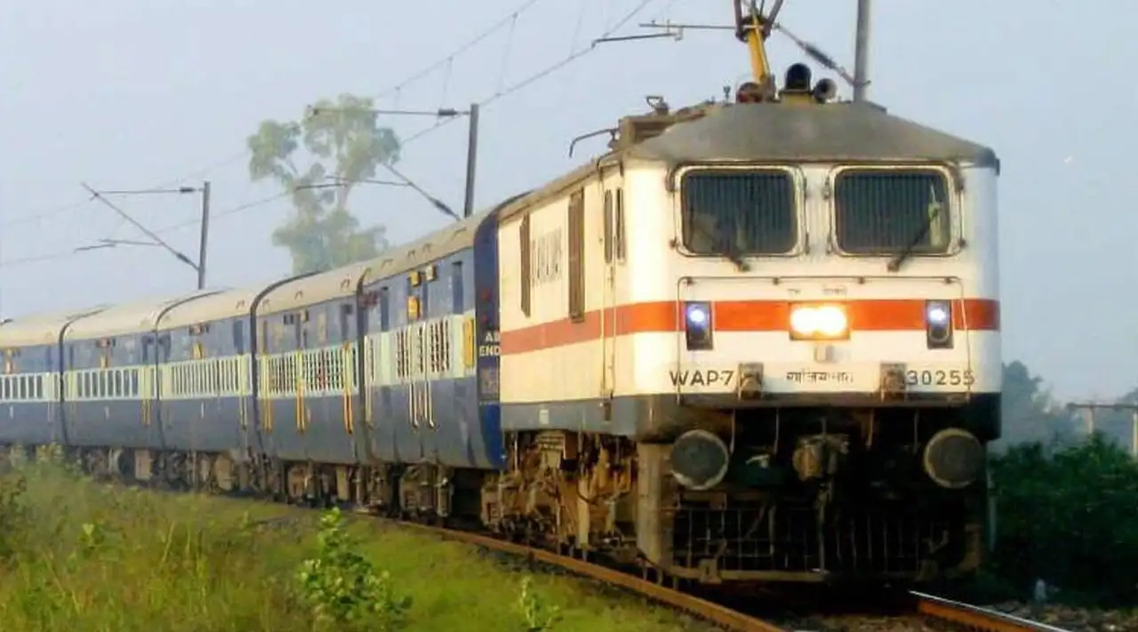 திருச்சி-காரைக்கால் ரயில் பகுதியாக ரத்து: பயணிகள் கவனத்திற்கு