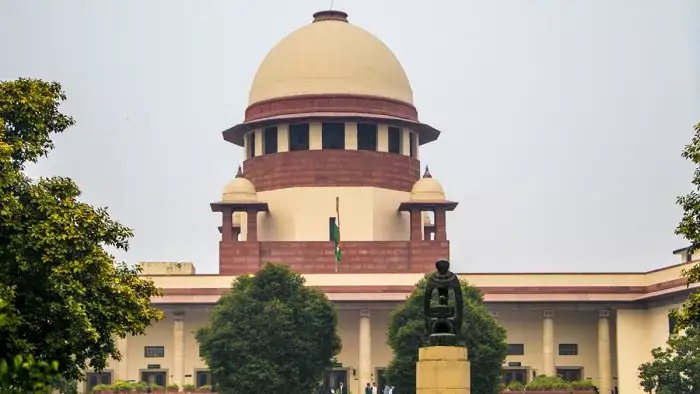किसी भी अदालत को 'निचली' कहना संविधान विरोधी: सुप्रीम कोर्ट