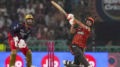 Sunrisers Hyderabad sets IPL record with 231-run total