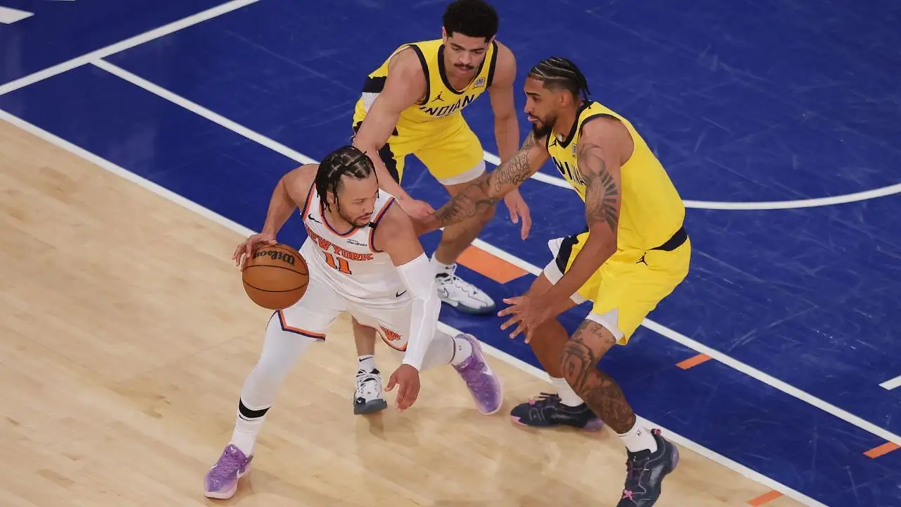 Draymond Green analyzes Pacers' defensive strategy against Jalen Brunson
