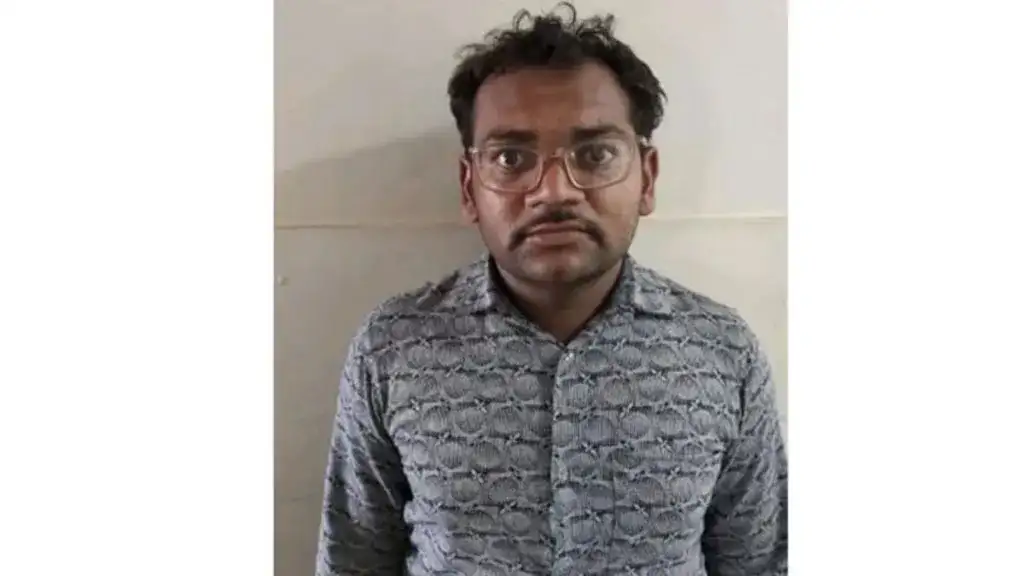 कच्छमधून गुप्तहेराला अटक, संवेदनशील माहिती पाकिस्तानला पाठविली